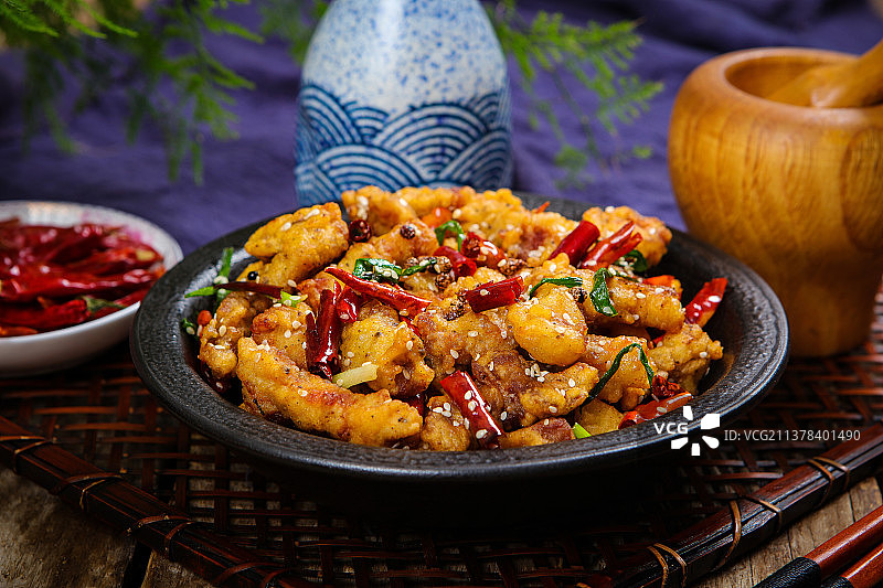 鲜美可口炒酥肉图片素材