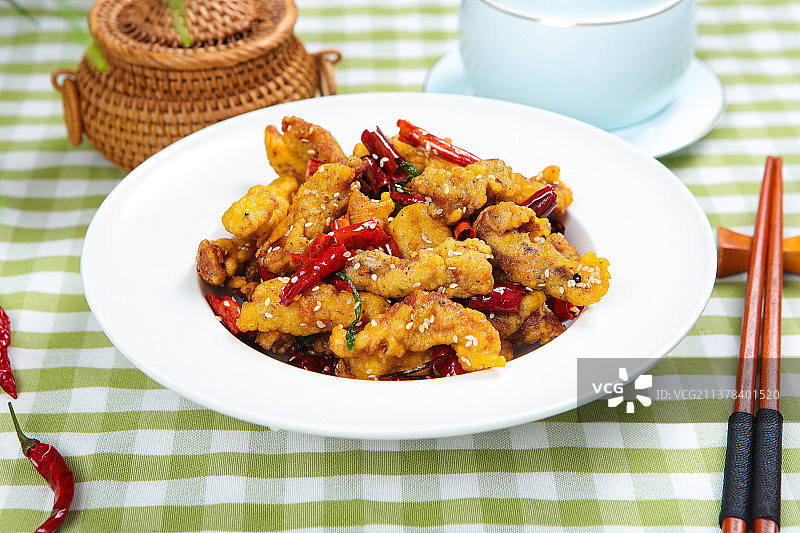 鲜美可口炒酥肉图片素材