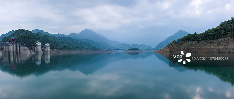 四川成都都江堰紫平铺水库庙子坪岷江大桥图片素材