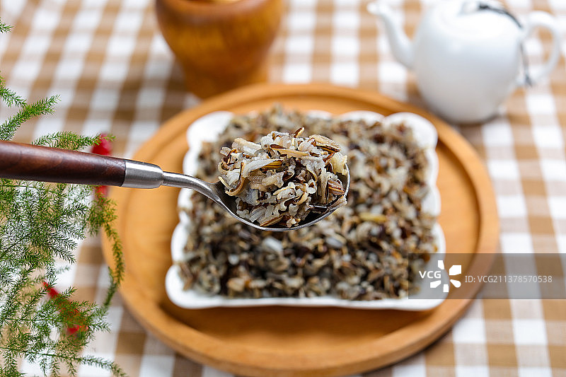 健康美味的菰米饭图片素材