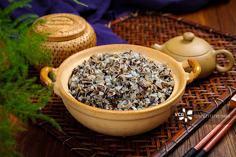 健康美味的菰米饭图片素材