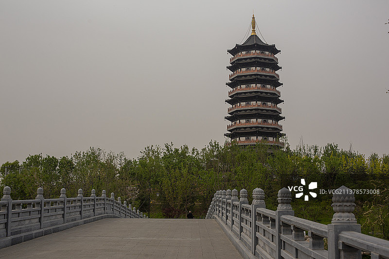 雄安悦容公园白塔图片素材