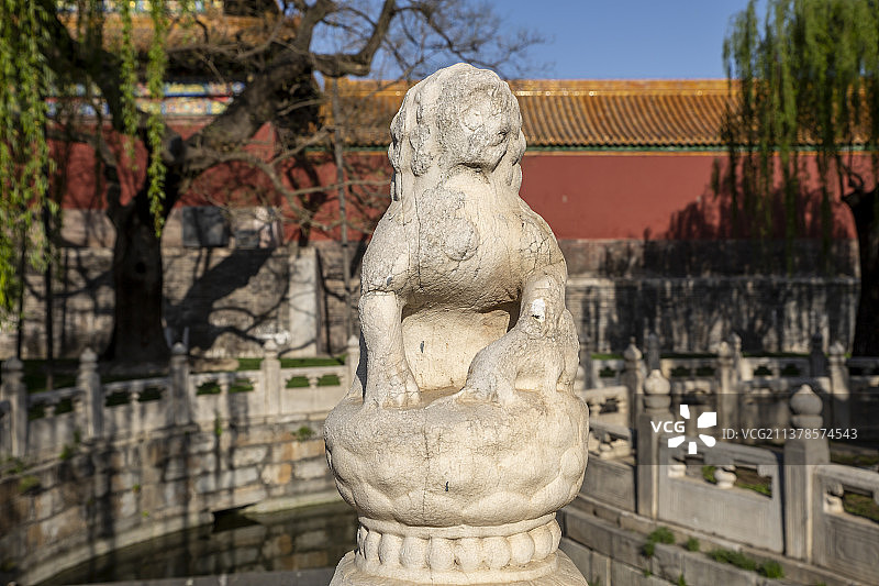 北京故宫断虹桥上的石狮子图片素材