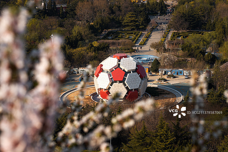 大连劳动公园足球建筑图片素材