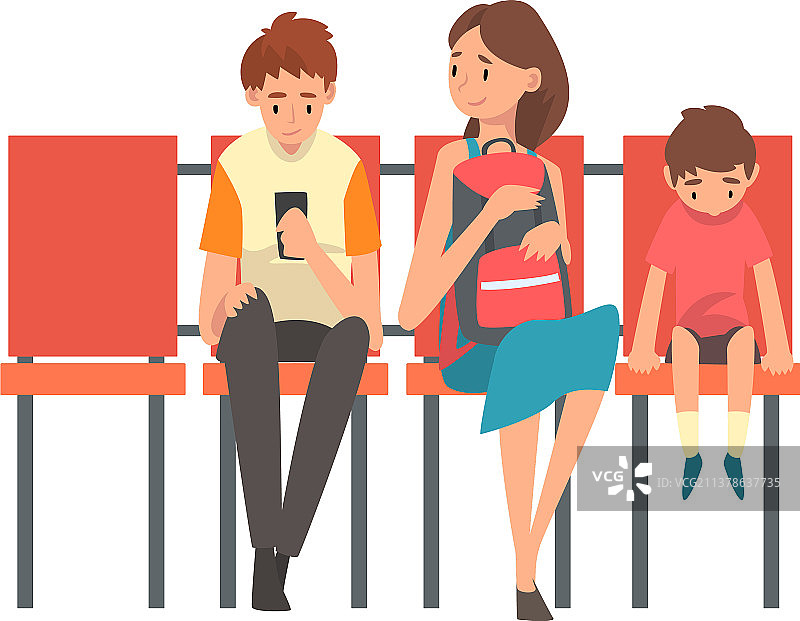 家人在机场航站楼等候航班图片素材