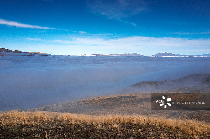 新西兰提卡波湖约翰山天文台日出云海图片素材