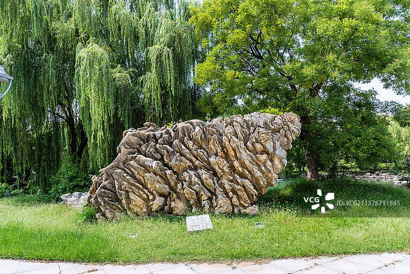 中国安徽宿州灵璧的奇石图片素材