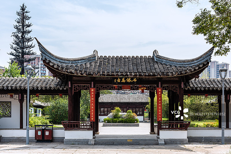 中国安徽宿州灵璧奇石文化园的石缘万古长廊图片素材