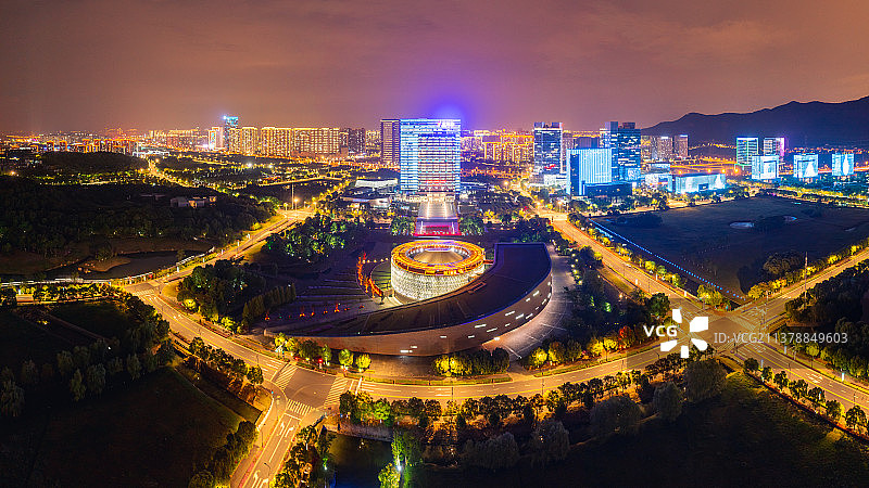 江苏省苏州高新区虎丘区科技大厦区域夜景图片素材