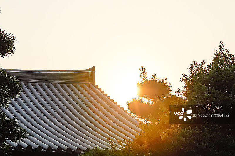 香港 钻石山 南莲园池 琉璃瓦 宫廷 阳光 落日图片素材