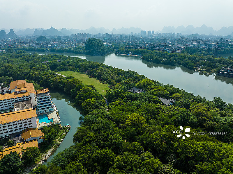 桂林訾洲公园边上的酒店图片素材