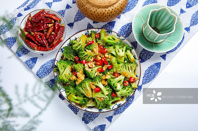 凉拌西蓝花图片素材
