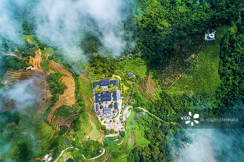 《云海深处》图片素材