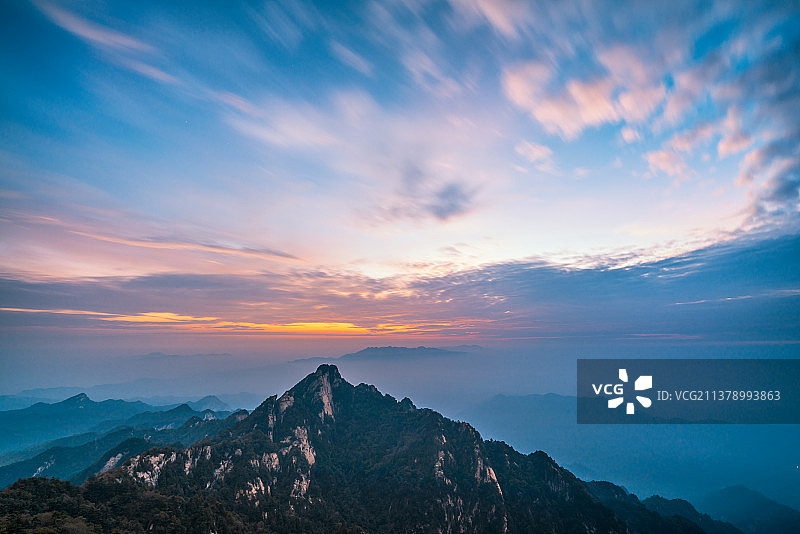 洛阳白云山晨曦图片素材