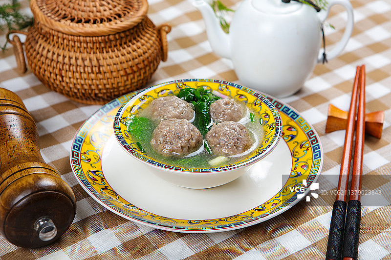 青菜煮牛丸图片素材