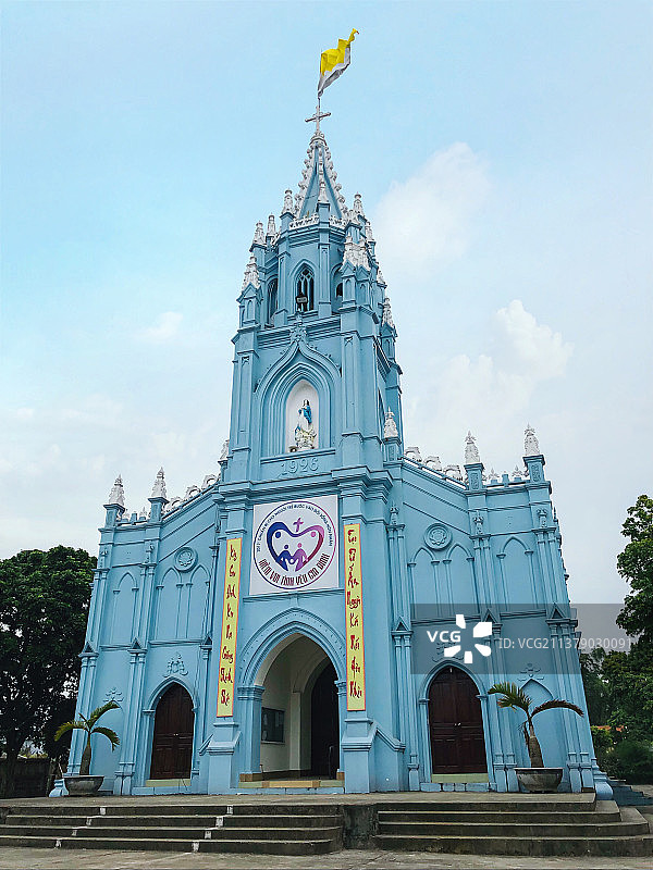 越南芒街蓝色教堂图片素材