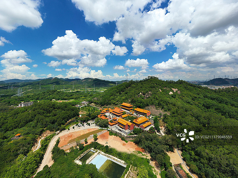 广东省深圳市宝安区石岩湿地公园弘源寺航拍图片素材