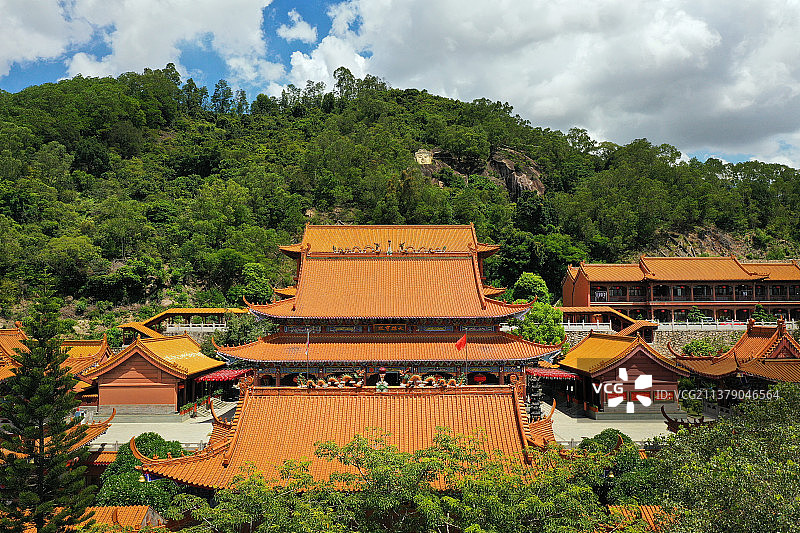 广东省深圳市宝安区石岩湿地公园弘源寺航拍图片素材