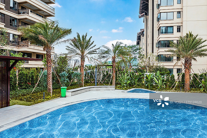 现代住宅楼社区园林景观泳池图片素材
