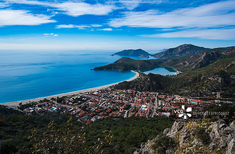土耳其海边城镇景观高角度视图图片素材