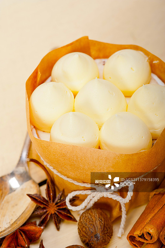 香草香料奶油蛋糕甜点图片素材