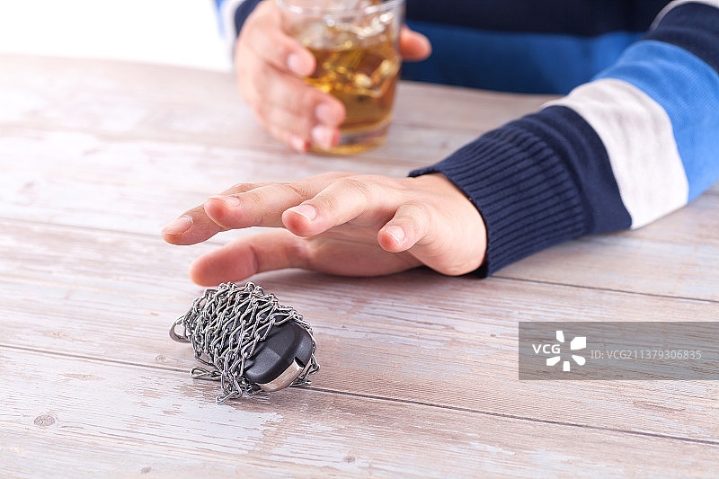 喝酒后禁止开车图片素材