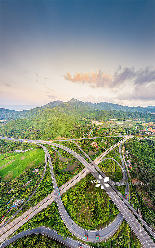 海南省三亚市吉阳区迎宾互通立交桥全景图片素材