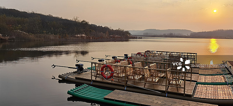 江苏省淮安市盱眙县天泉湖黄昏景色图片素材