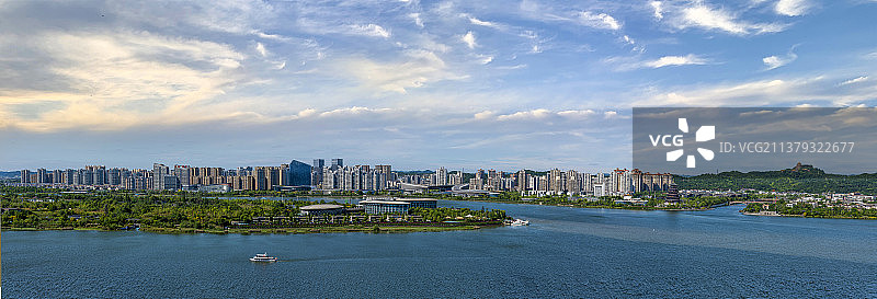 夕照观音湖图片素材