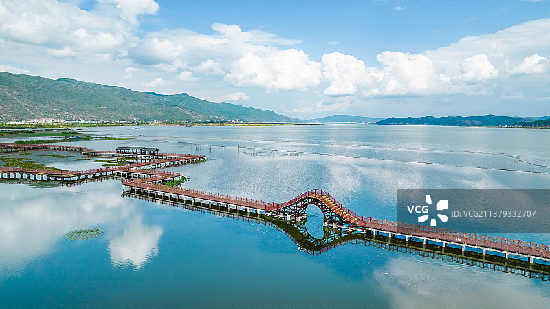 云南省红河州石屏县异龙湖风光图片素材