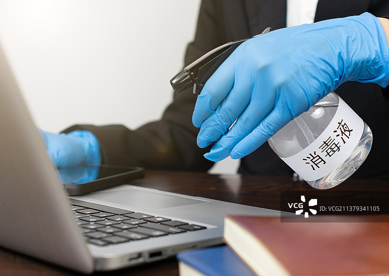 办公室工作消毒抗疫防护安全图片素材