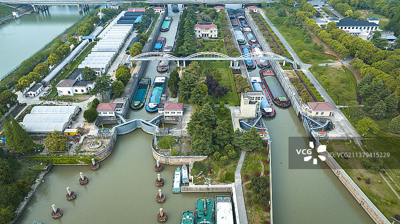 江苏镇江谏壁船闸 大运河入江口图片素材