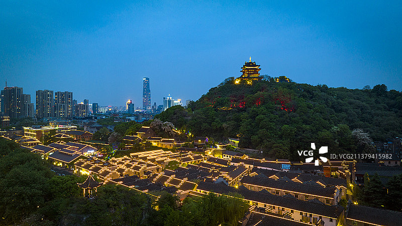 江苏镇江西津渡景区夜景图片素材