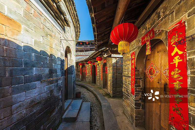 世界文化遗产、福建省龙岩市永定区高北土楼群“圆楼之王”——承启楼（内部空间）图片素材