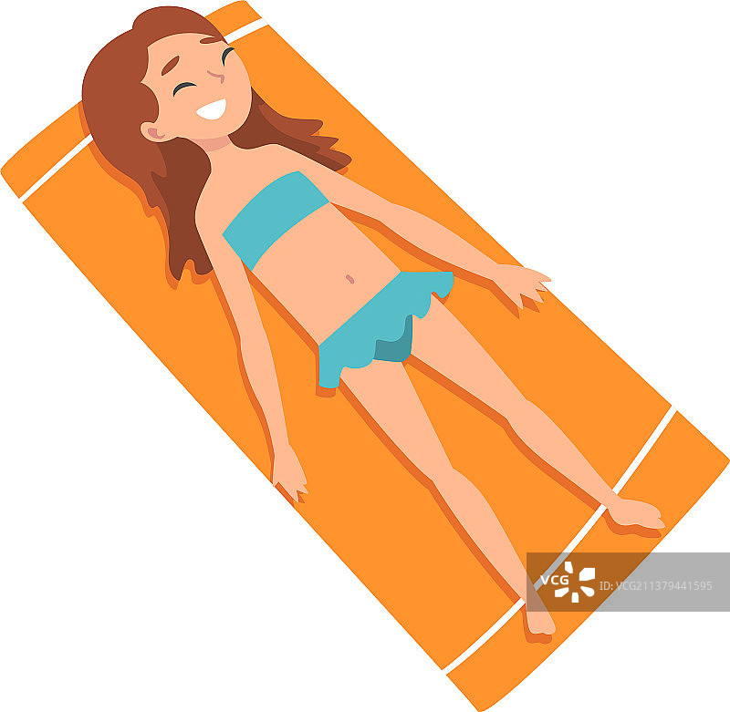 可爱女孩在沙滩巾上晒日光浴顶视图图片素材