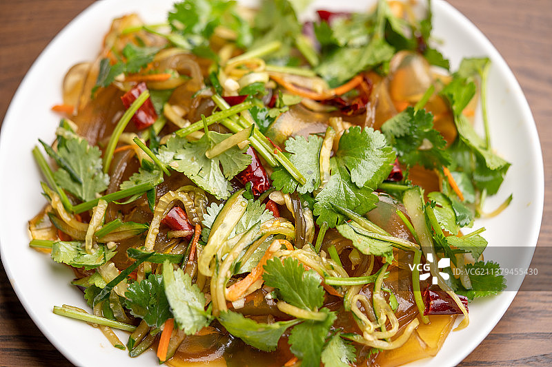 东北特色凉菜大拉皮图片素材