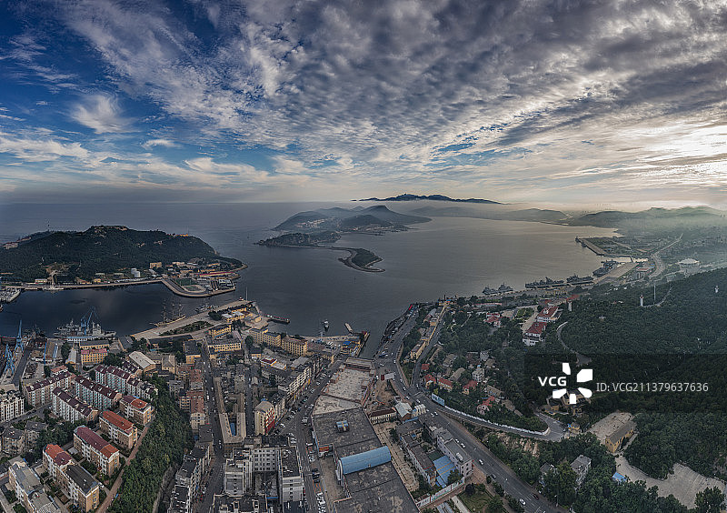 航拍大连旅顺口区入海口市容风光全景图高分辨率图片素材