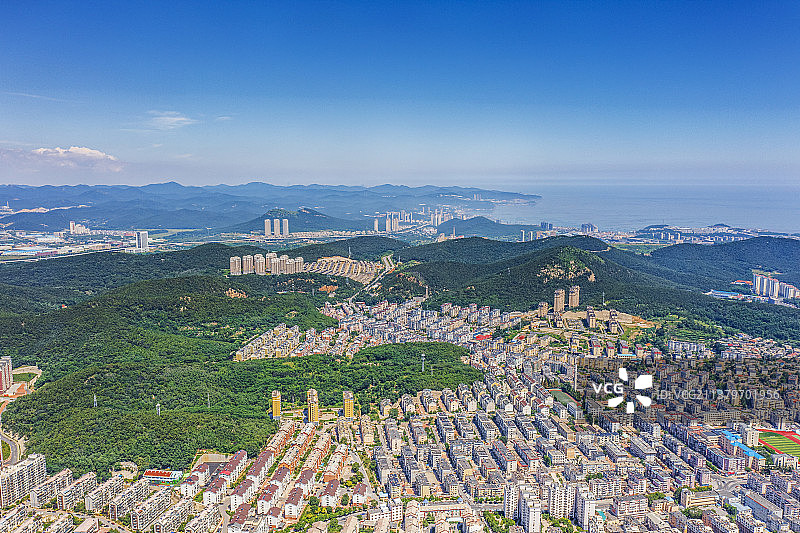 航拍大连旅顺口区东鸡冠山风景图图片素材