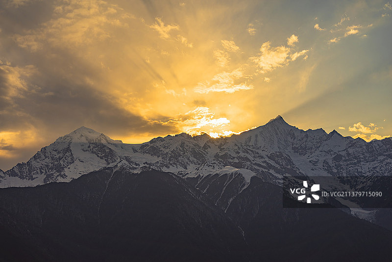 中国梅里雪山图片素材