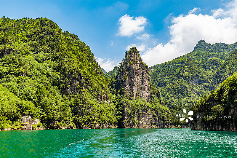 中国河南省焦作市修武县峰林峡景区太行山夏季风光图片素材