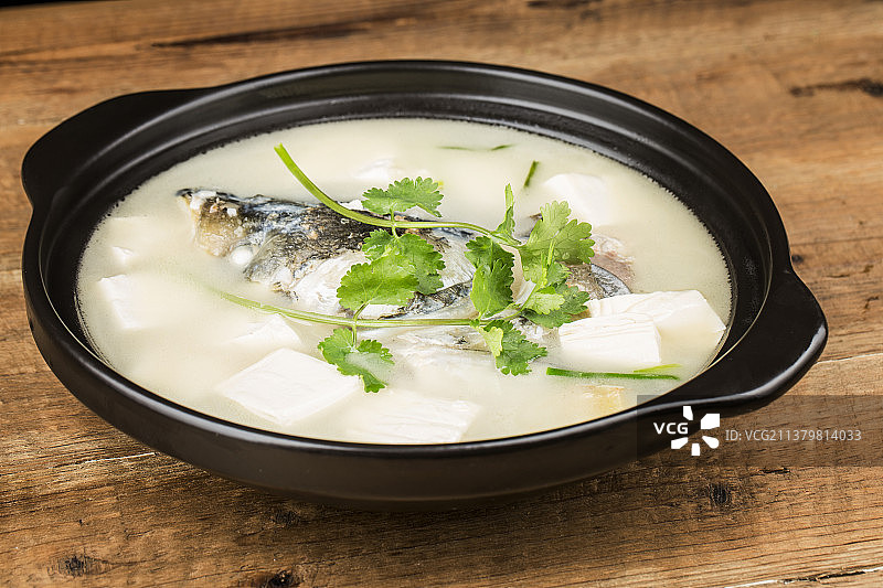 鲢鱼头豆腐汤图片素材