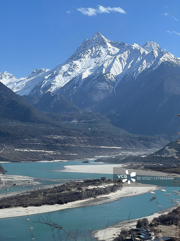 雅鲁藏布大峡谷图片素材