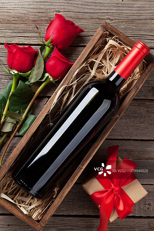 情人节贺卡礼物桌面高角度概念图图片素材