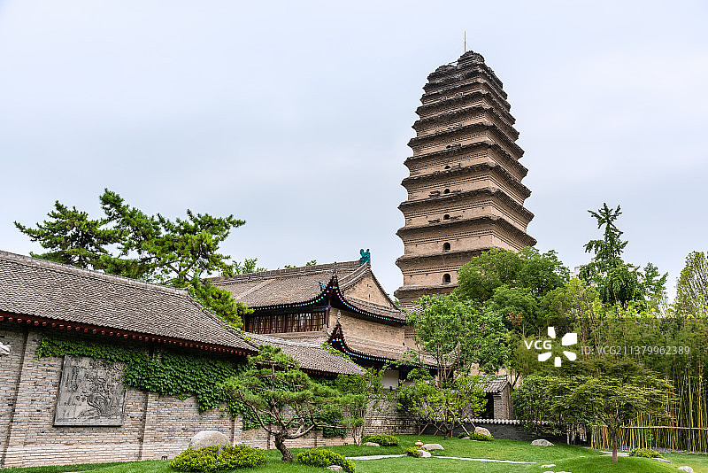 中国陕西西安小雁塔图片素材