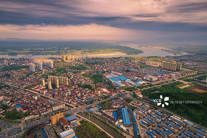 湖北荆门钟祥城市日出航拍图片素材