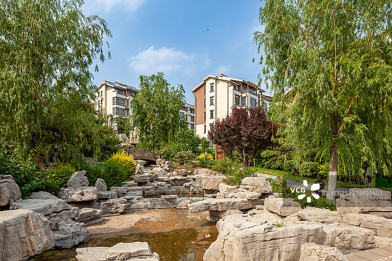 中国山东济南莱芜区左岸水都小区景观图片素材