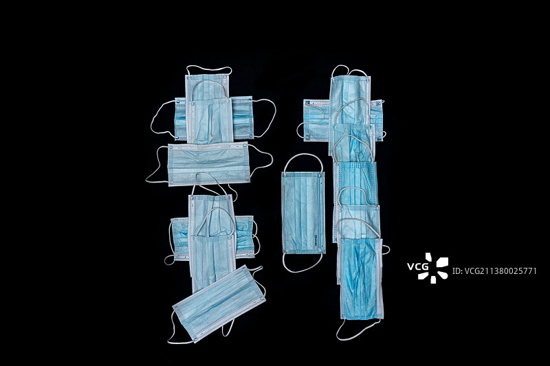 口罩构成的“封”字图片素材