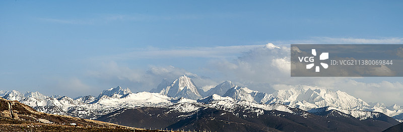贡嘎雪山图片素材