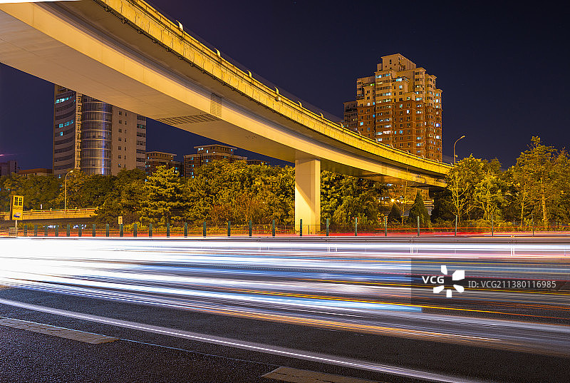 北京望和桥京承高速出入口夜景光绘汽车广告背景图图片素材