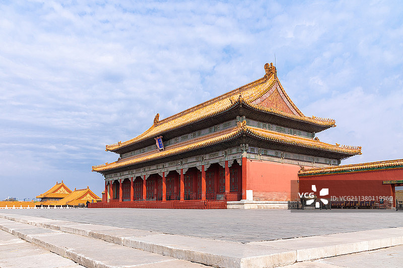 北京故宫博物院金碧辉煌的保和殿图片素材